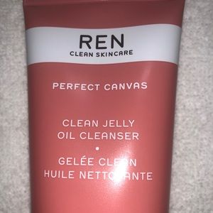 REN clear skin care perfect canvas cleanser NEW